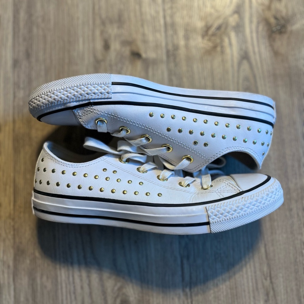 Women’s Flat Converse White and Gold Flats with Perforated Design